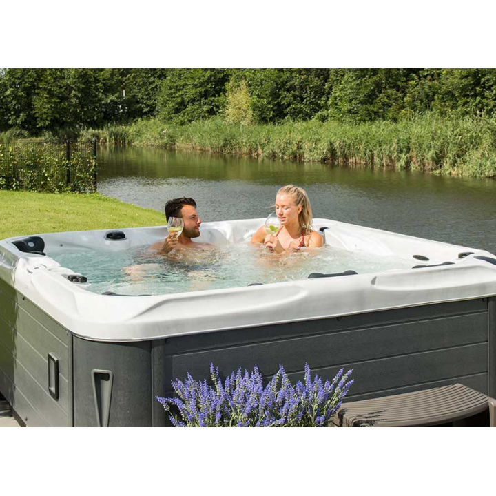 SPA masāžas baseins - DESIRE