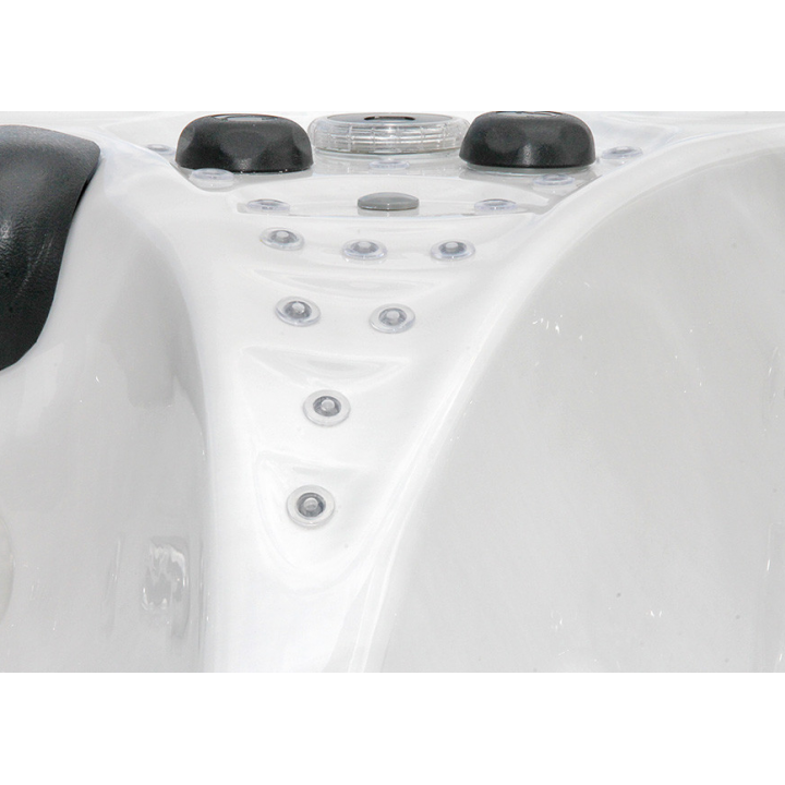 SPA masāžas baseins - kinoteātris