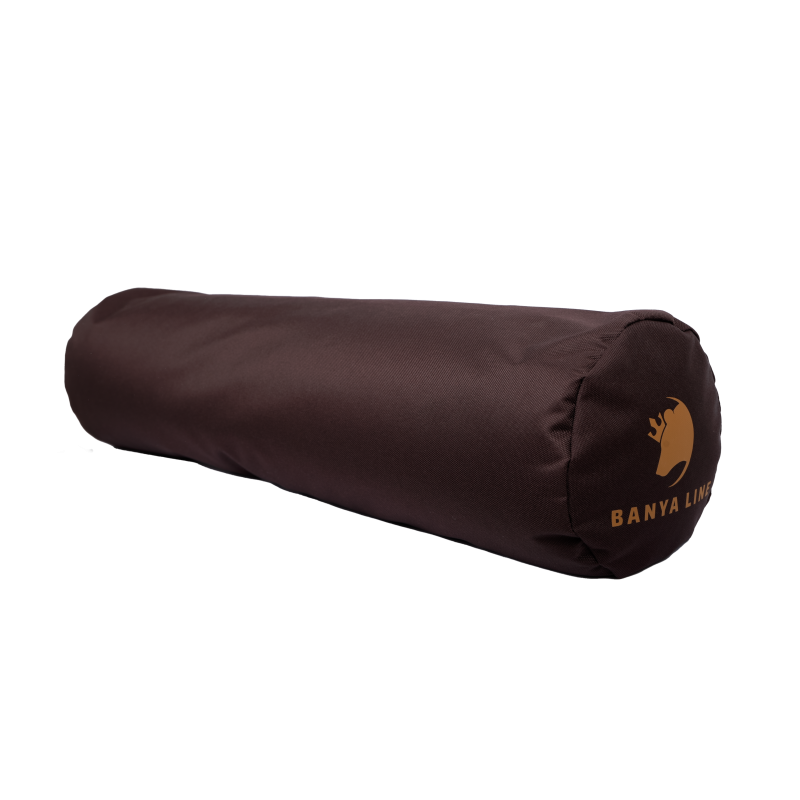 Spilvens zem kājām, BRŪNS