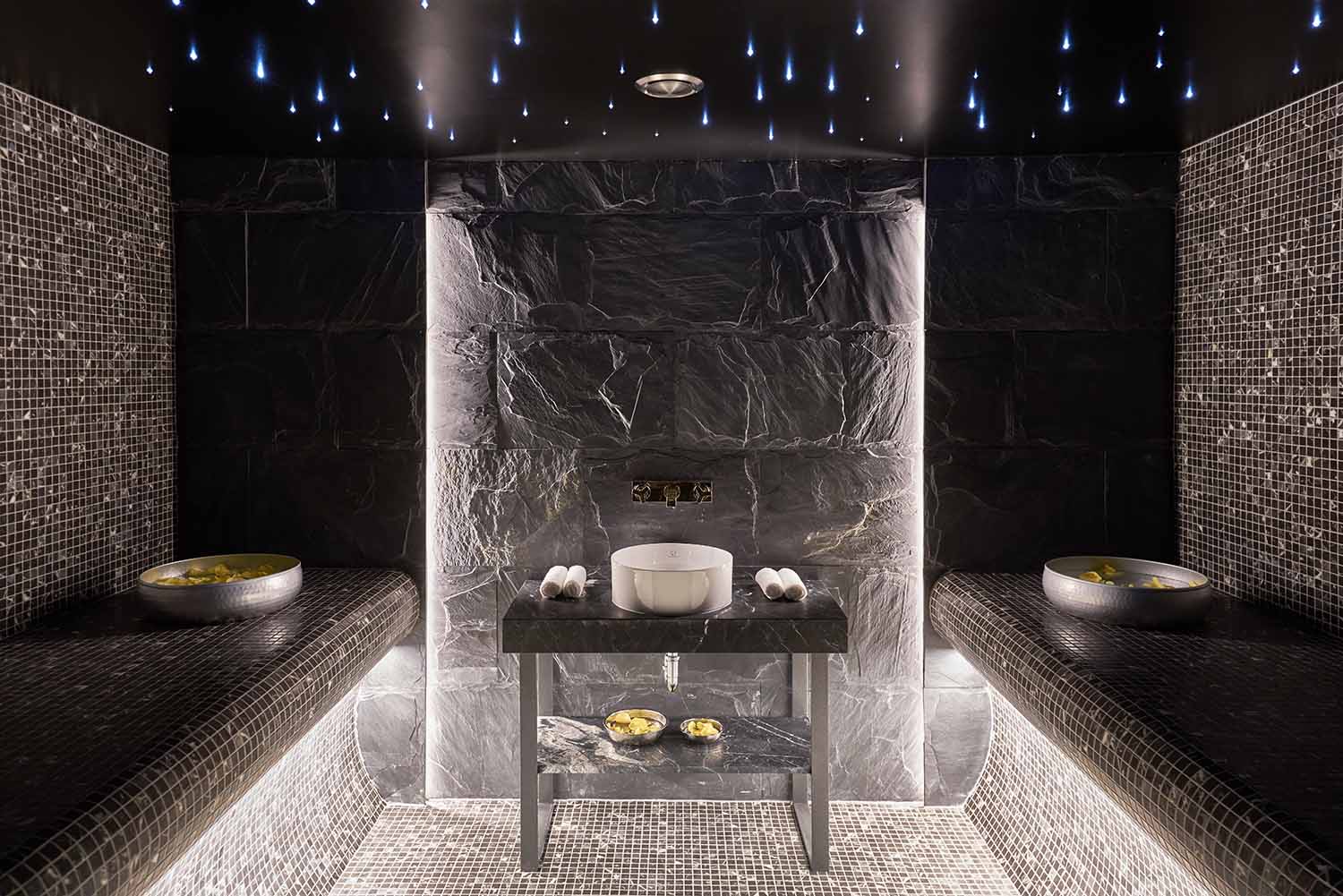 Spa centrs 5 zvaigžņu viesnīcā Pacai